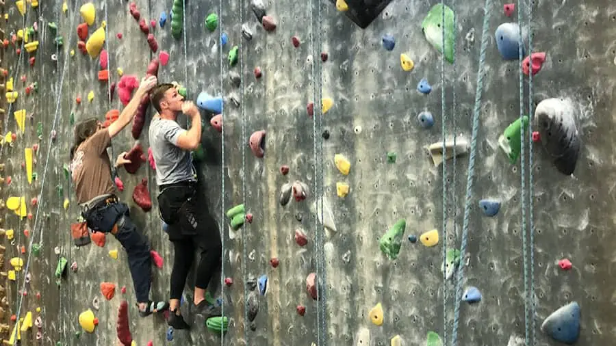 Clothing For Climbing In The Gym – What Should You Wear?